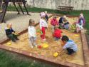 tvoríme, učíme a hráme sa, fotila A.Garajová tvoríme, učíme a hráme sa, fotila A.Garajová